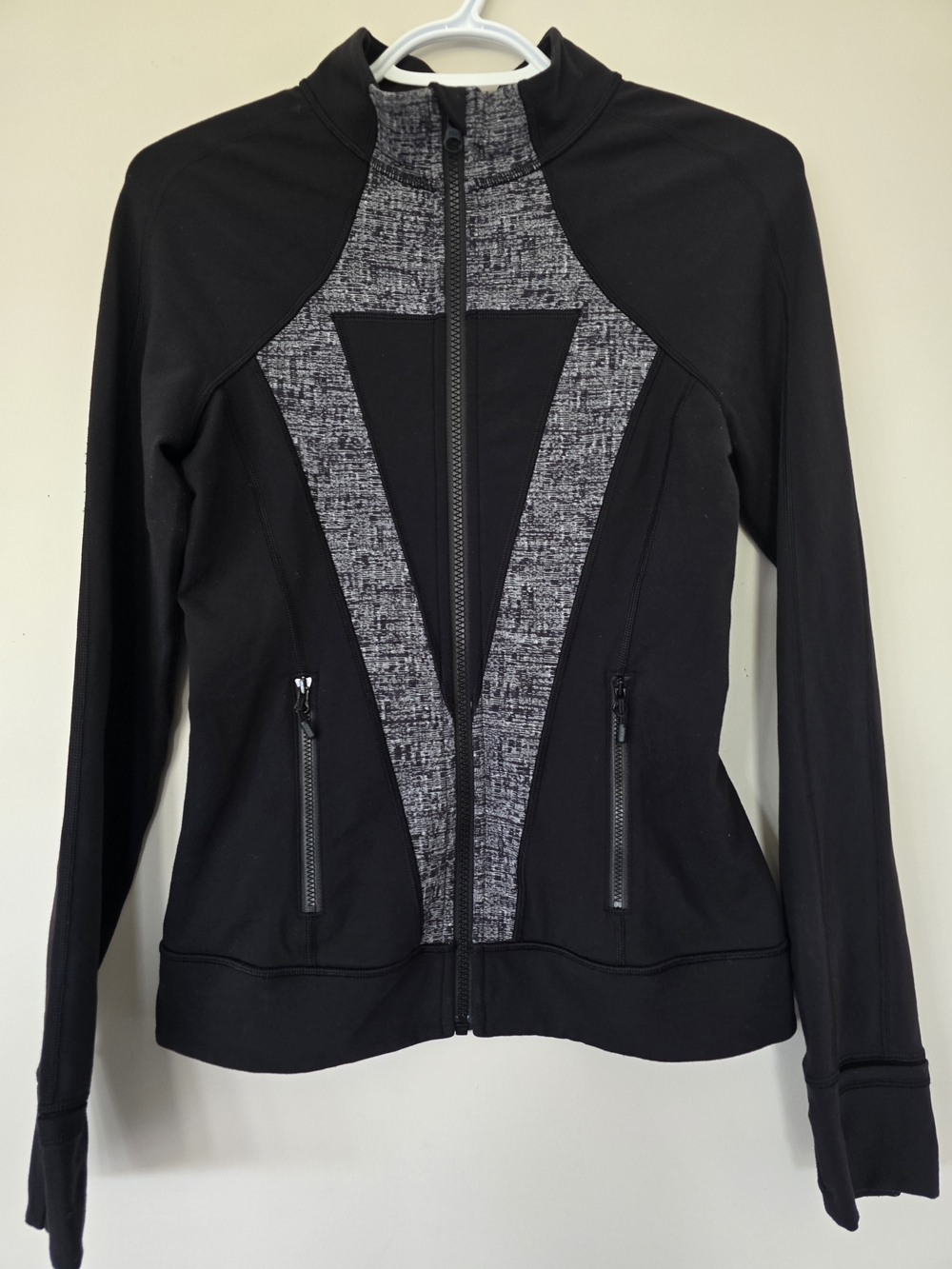 Ivivva Black and Gray Zip-Up Jacket Girls Size 14